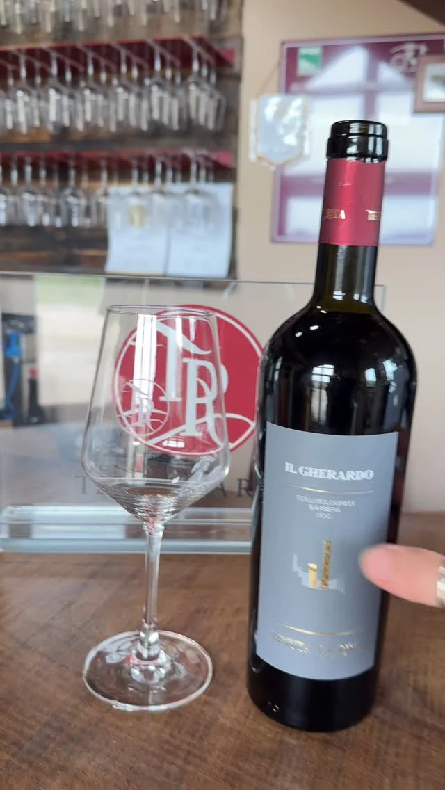 È in arrivo la prossima annata, che ancora prima di essere distribuita, ci sta dando graaandi soddisfazioni 🥲 

Spoiler? @wineenthusiast